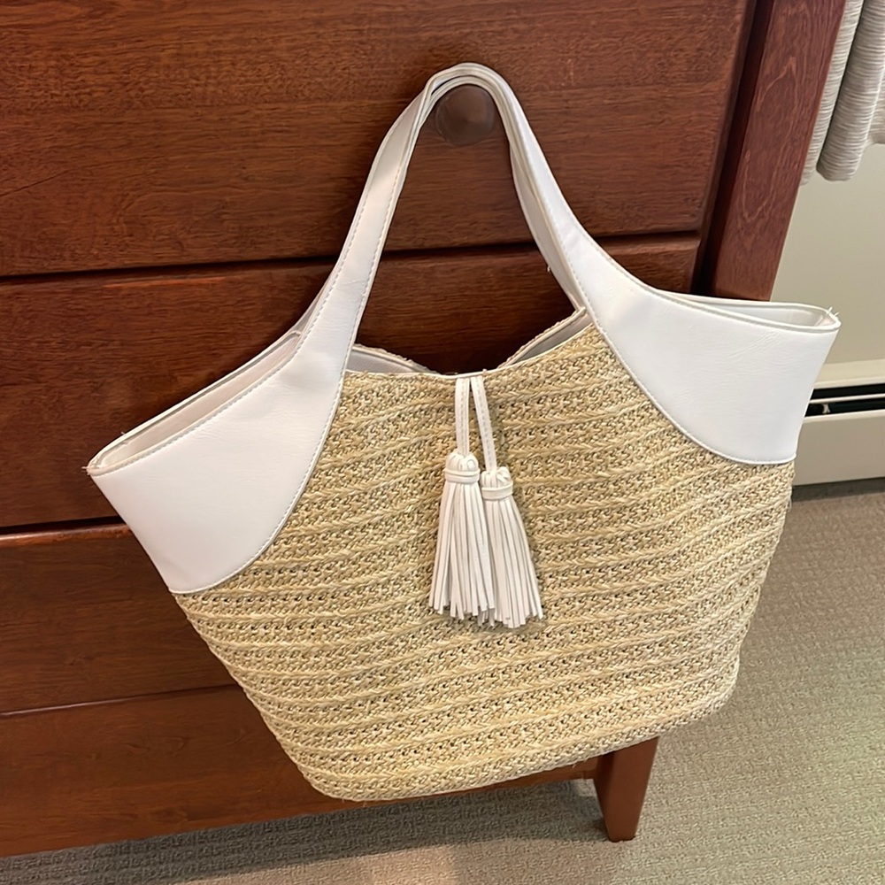 Straw tote